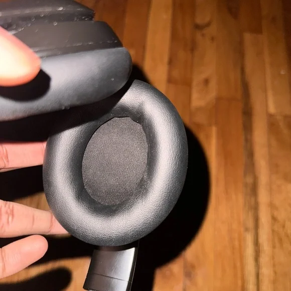 Beats Studio pro like new